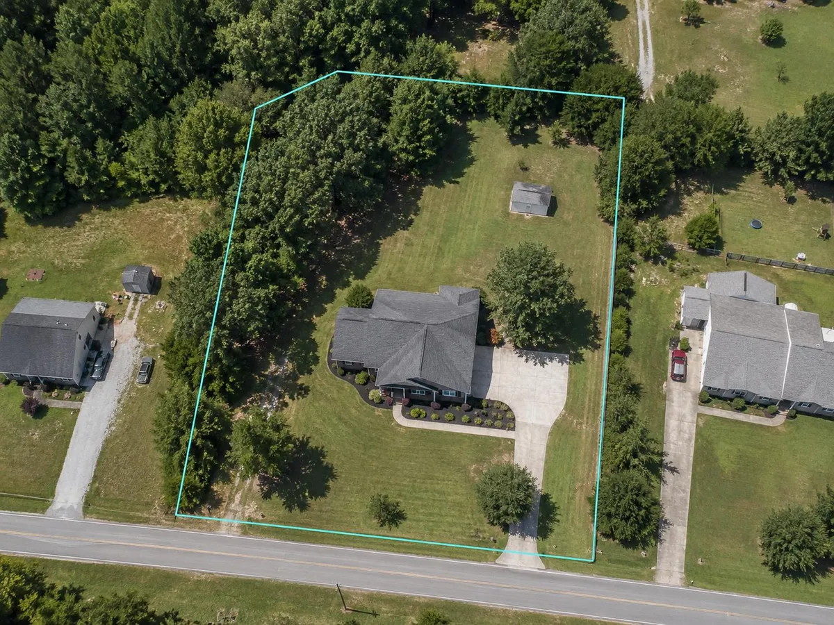 Aerial map showing a North Carolina home and parcel boundary